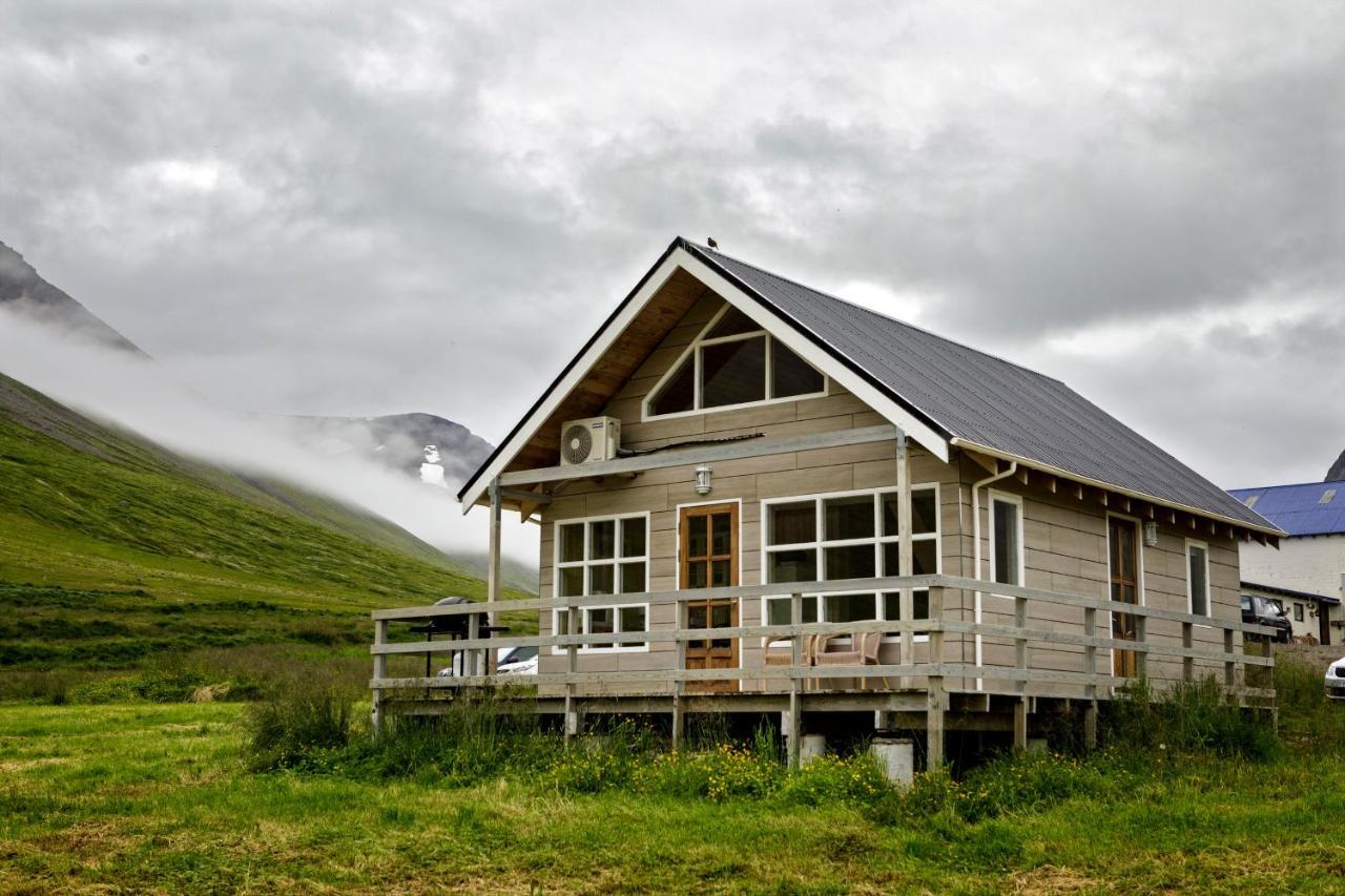 Korpudalur Hi Hostel Flateyri ภายนอก รูปภาพ